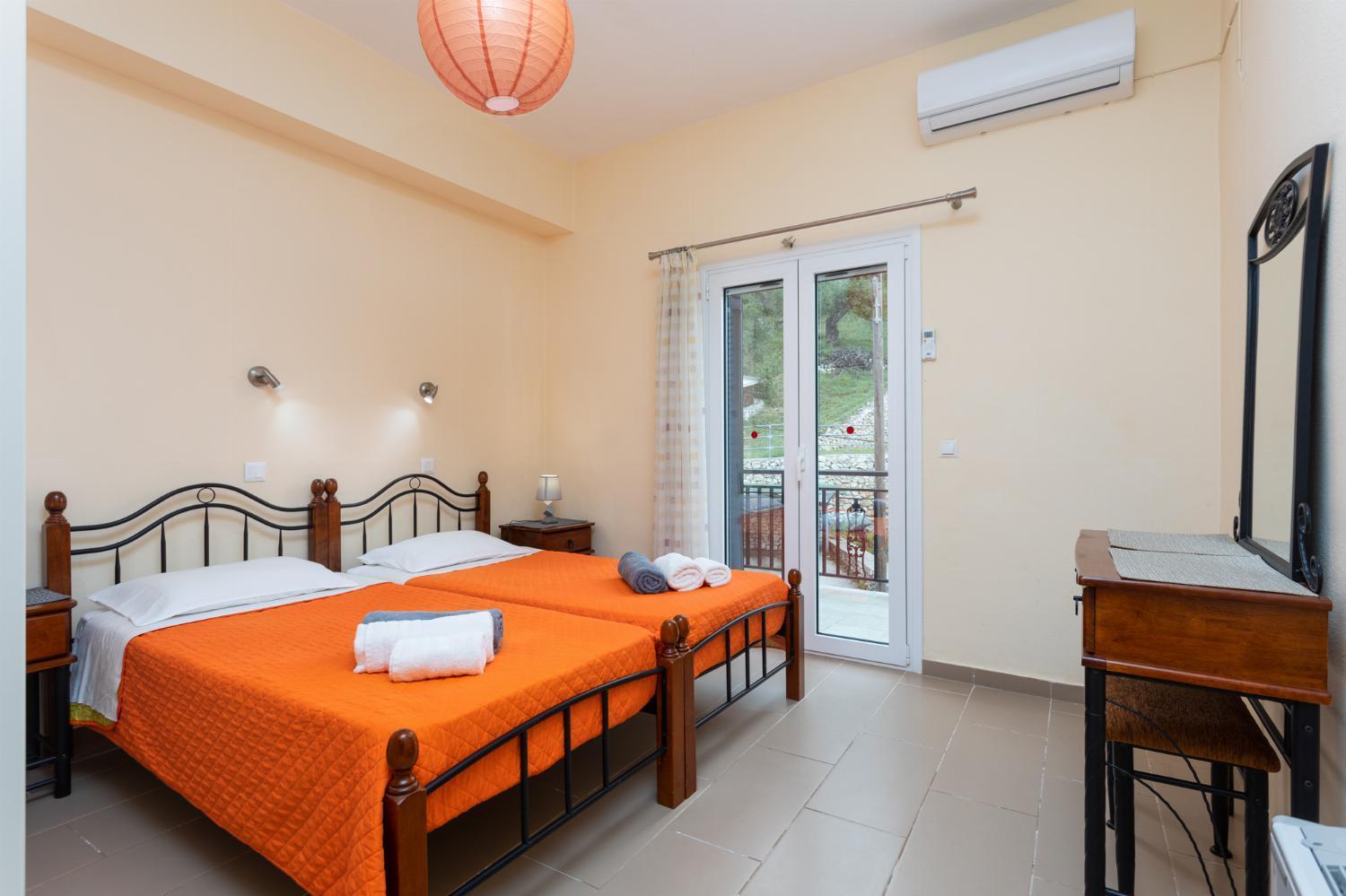 Villa Konstantinos Katavolos Exterior photo